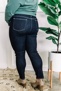 Judy Blue - High Waisted Straight Leg Mom Jeans