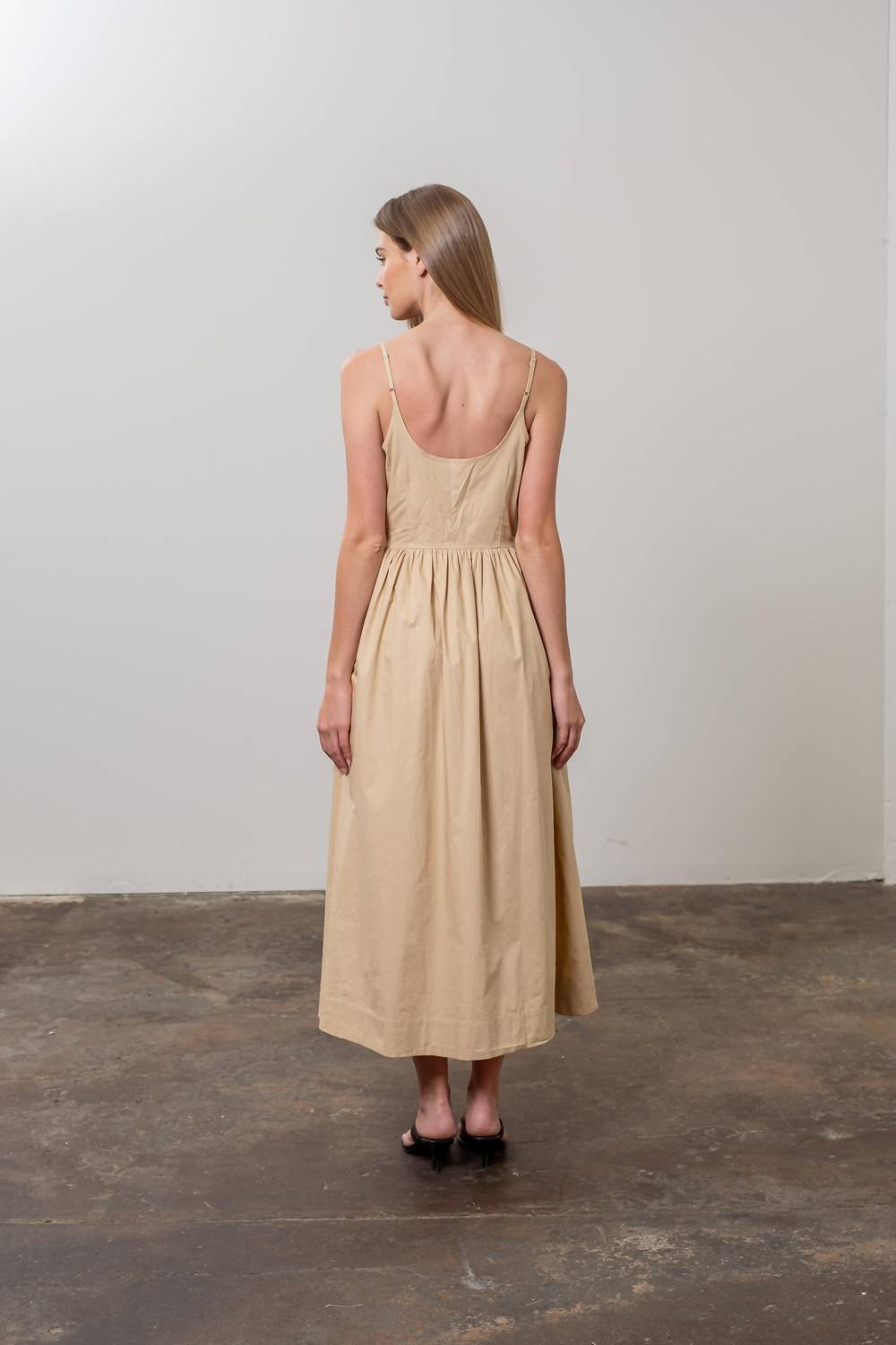 Moon River - Sleeveless Square Neck Midi Dress