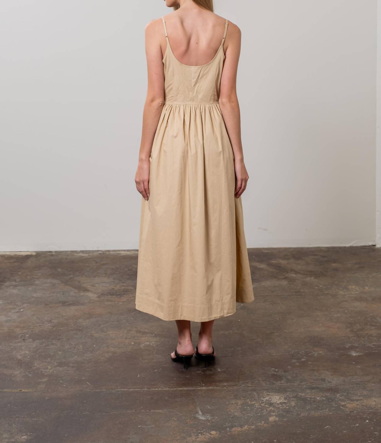 Moon River - Sleeveless Square Neck Midi Dress