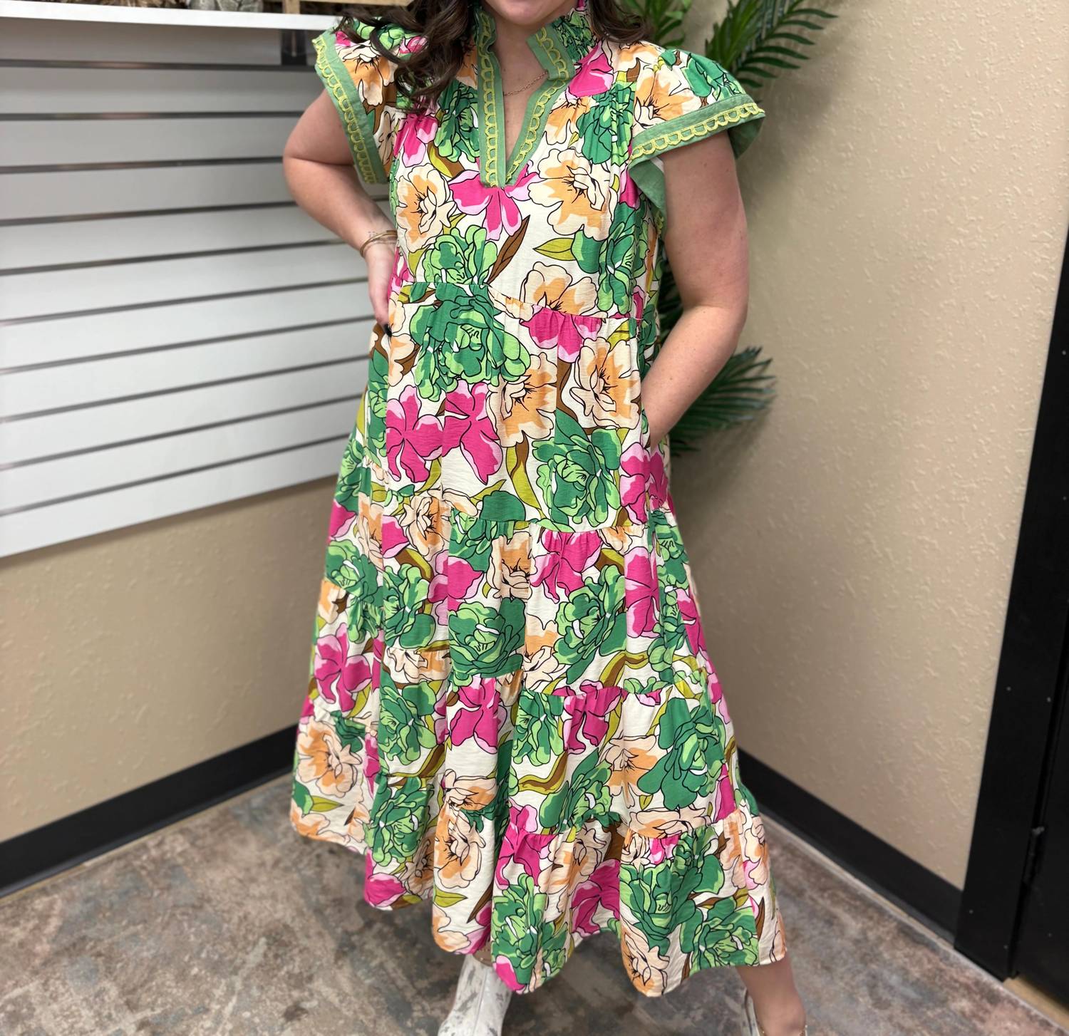 Umgee - Bold Floral Tiered Midi Dress