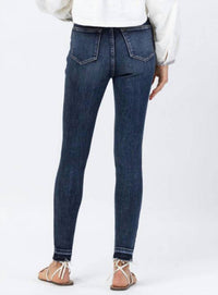 Judy Blue - Auburn High Rise Tummy Control Skinny Jeans