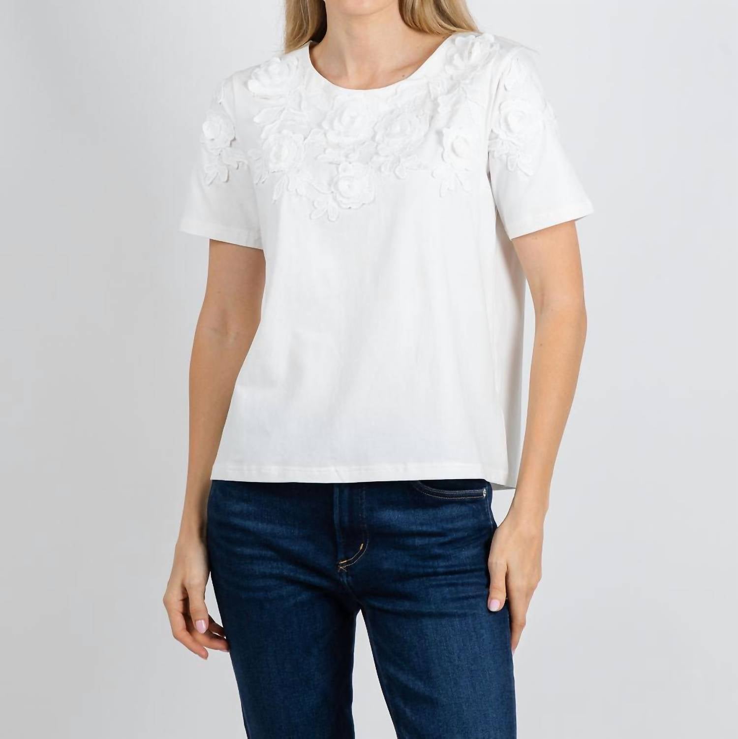 Leo & Ugo - Brianne Crew Neck Flower Top