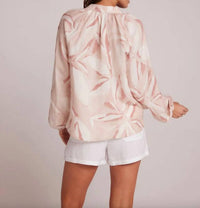 Bella Dahl Long Sleeve Shirred Raglan Shirt in fresco floral print - women's blouse - detail view