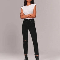 Abercrombie & Fitch - High Rise Mom Jeans