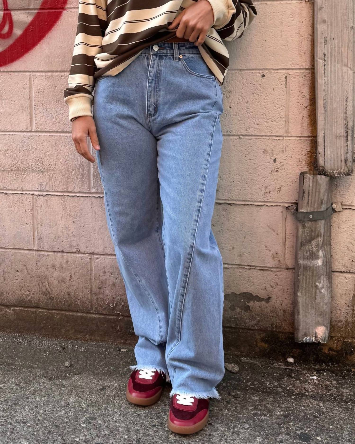 Abrand Jeans - Barrel Leg Jean