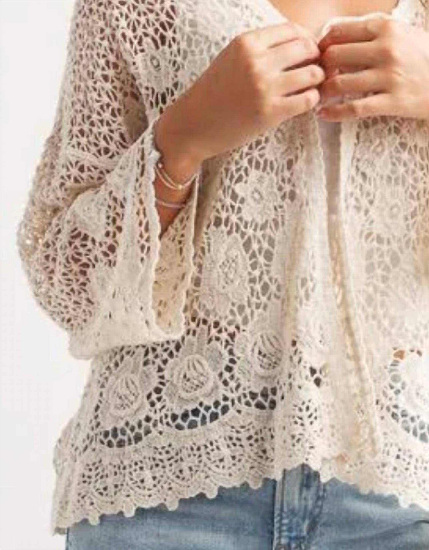 Papillon - Mesh Crochet Top With Ties