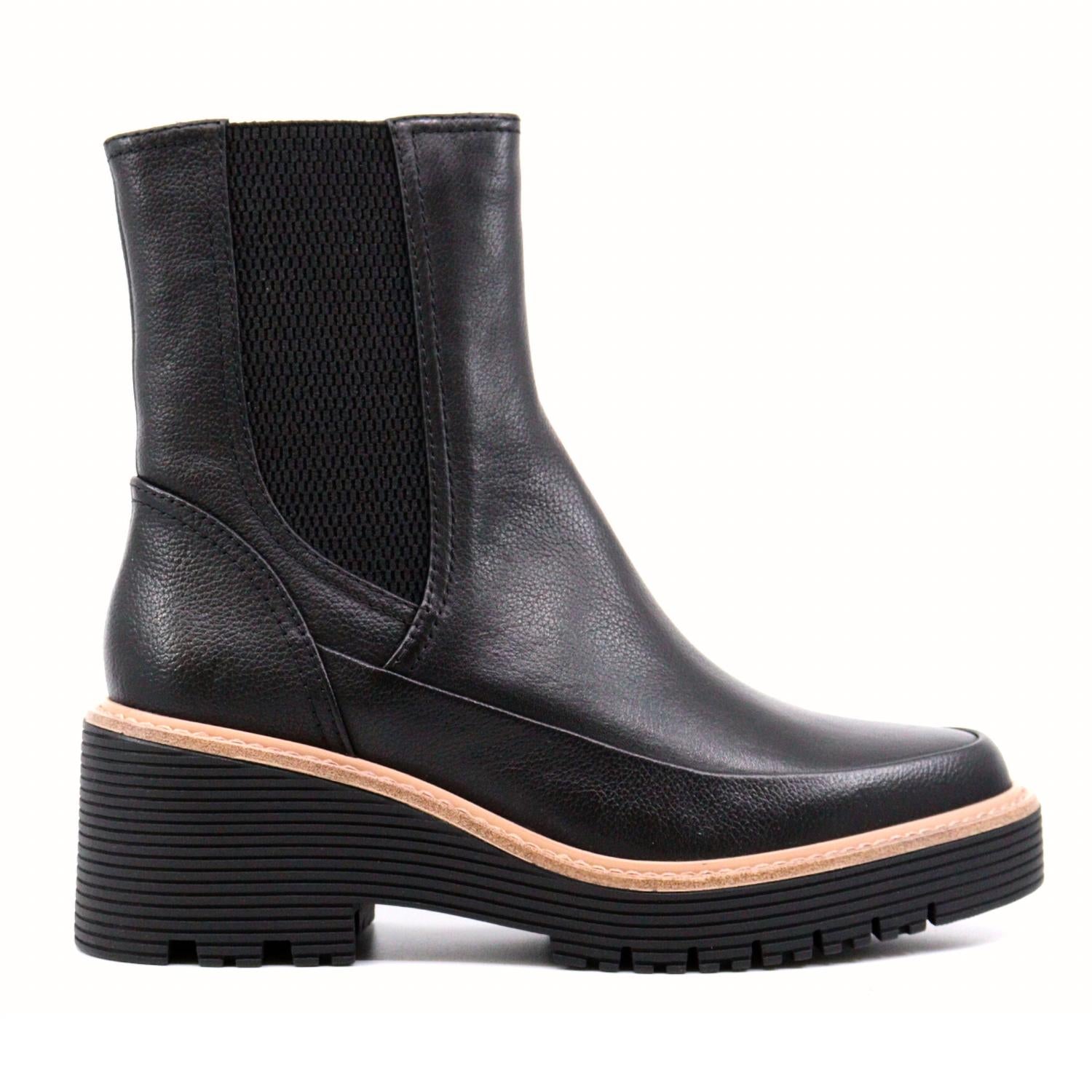 MARTA TOUMBLE BOOT