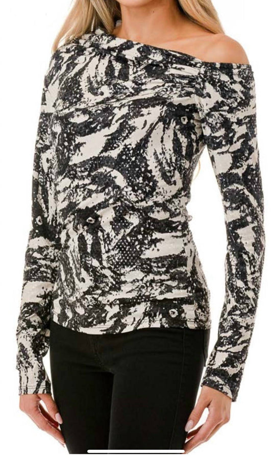 Ariella - Open Shoulder Ruch Detail Top