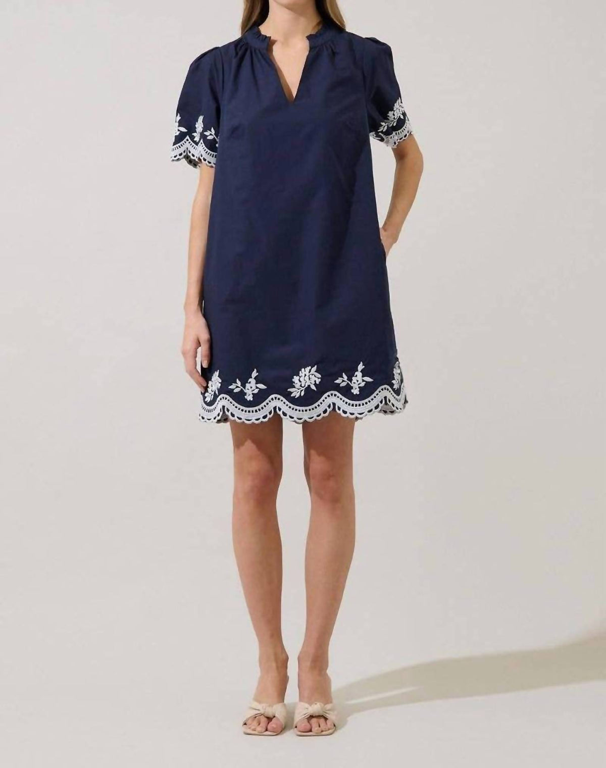 Sugarlips - Melania Embroidered Shift Mini Dress