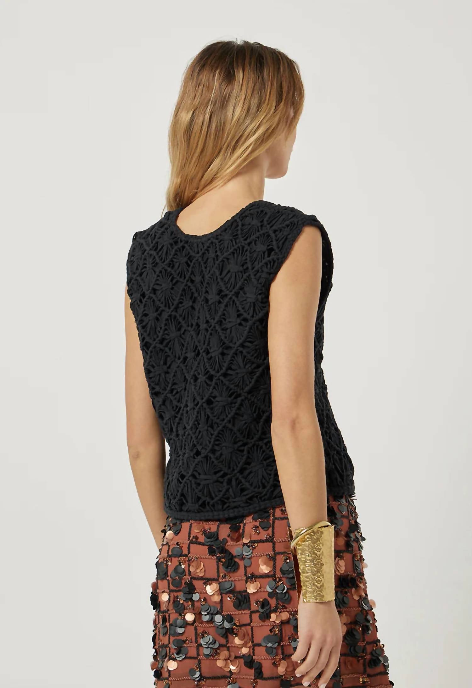SCARLETT POPPIES Wiwino Sleeveless Top in black - women's shirt - detail view