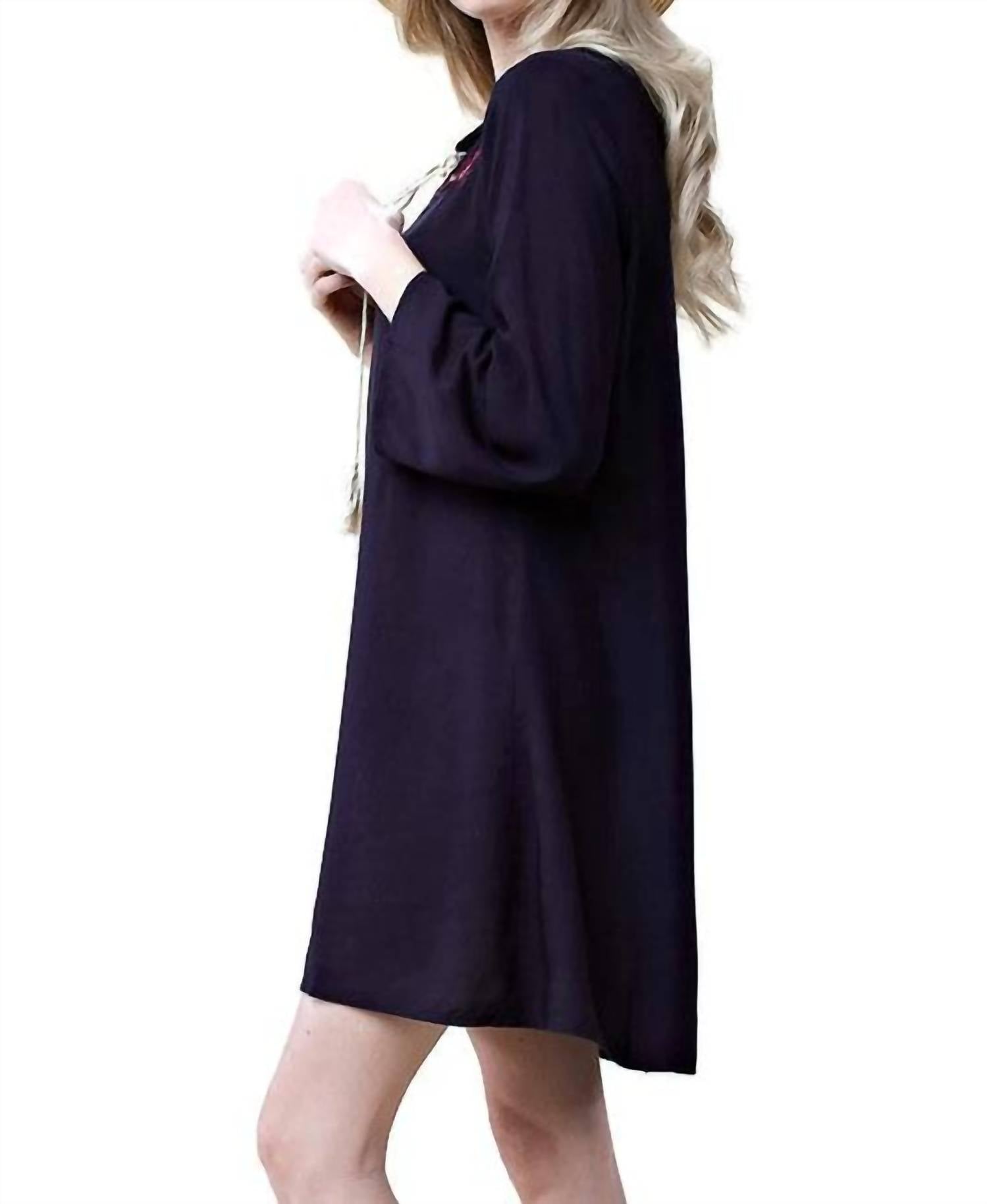 Kori - Floral Embroidered Shift Dress