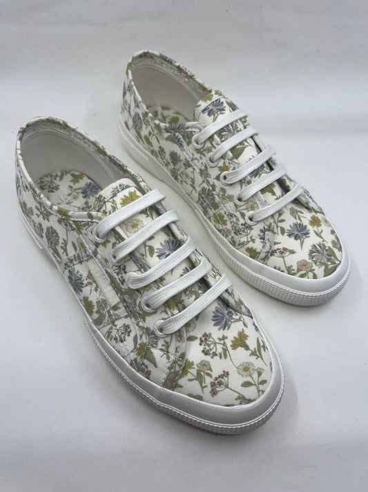 2750 Floral Print Sneaker