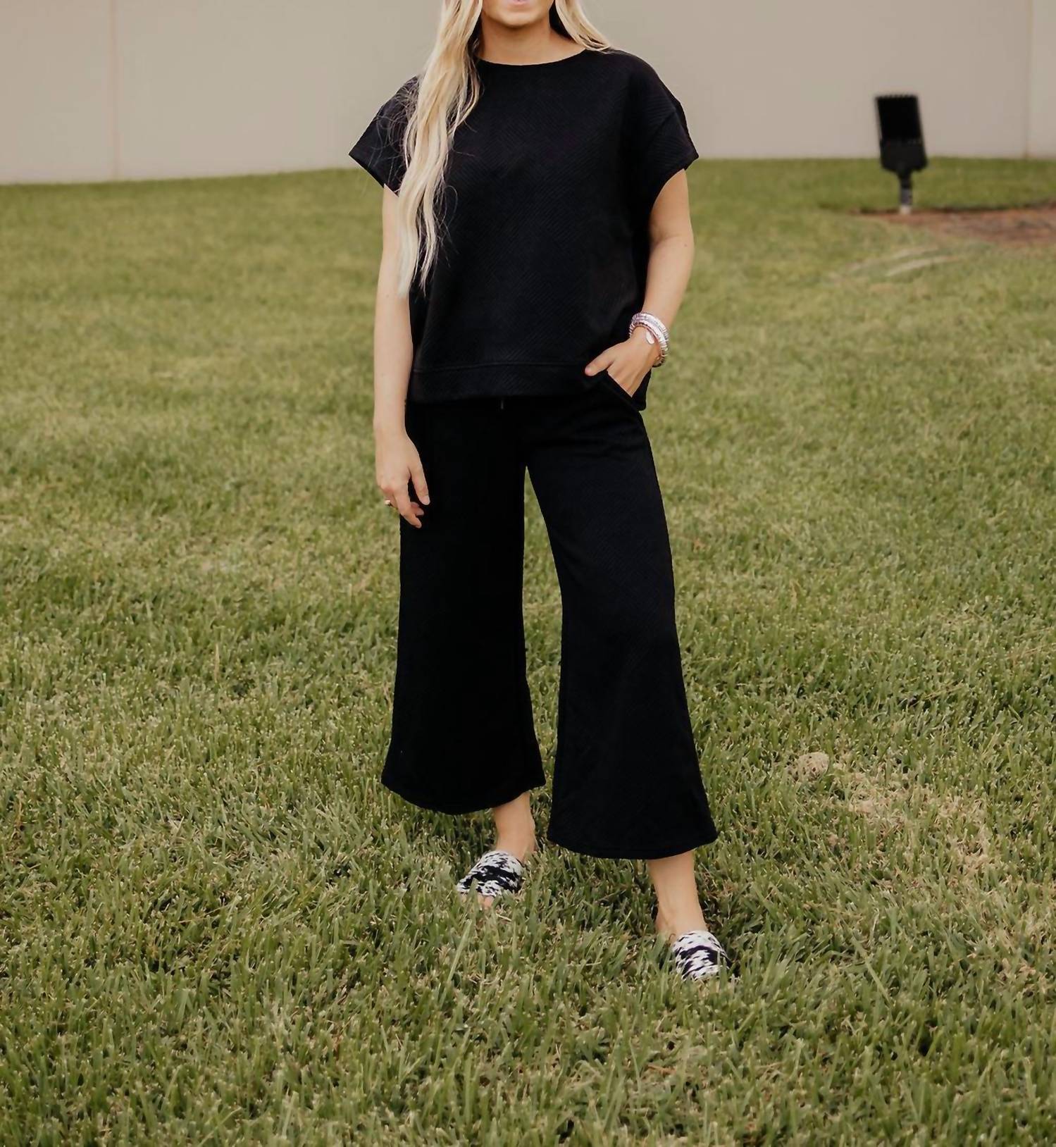 SEE AND BE SEEN Call My Jet Textured Pants in black - women's jeans