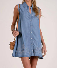 Elan - Sleeveless Button Down Dress