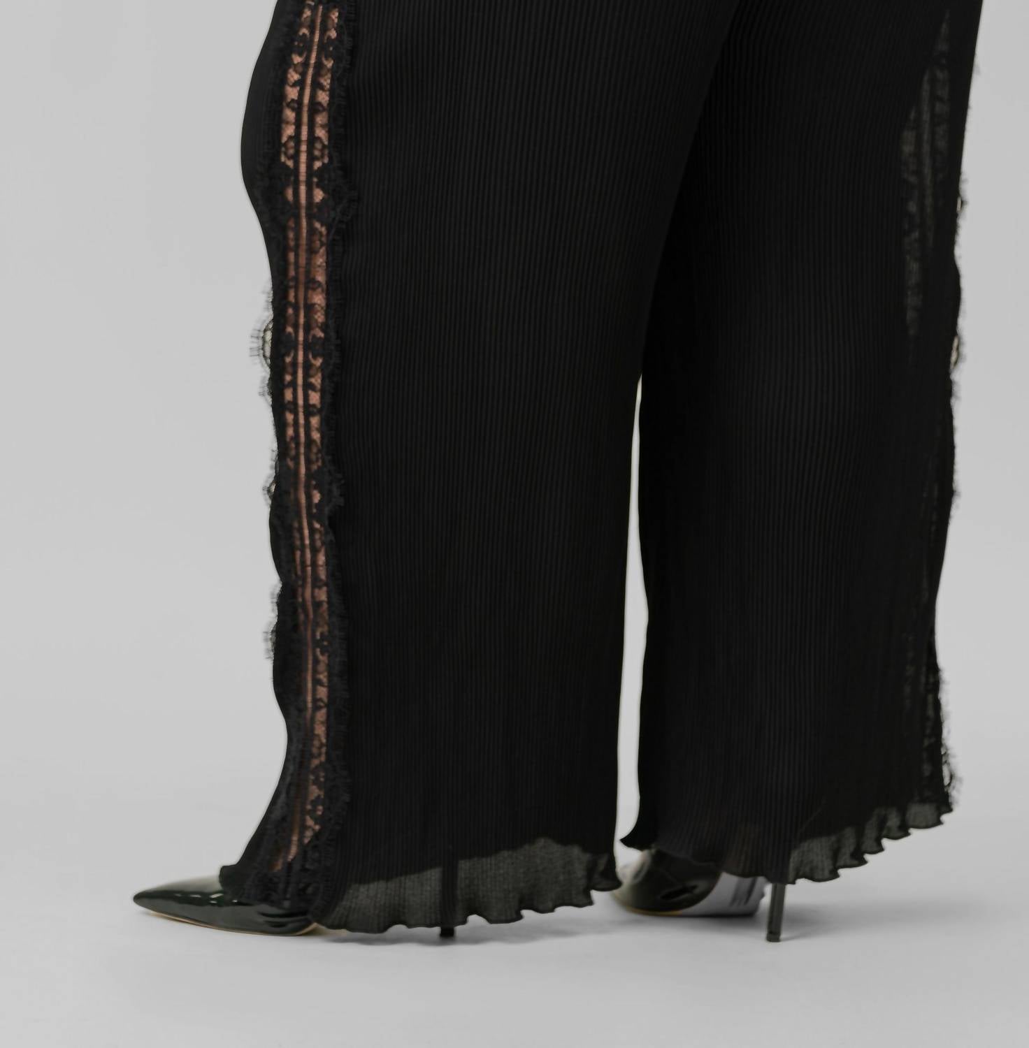 Mat Fashion - Pleated Trouser With Lace Trim