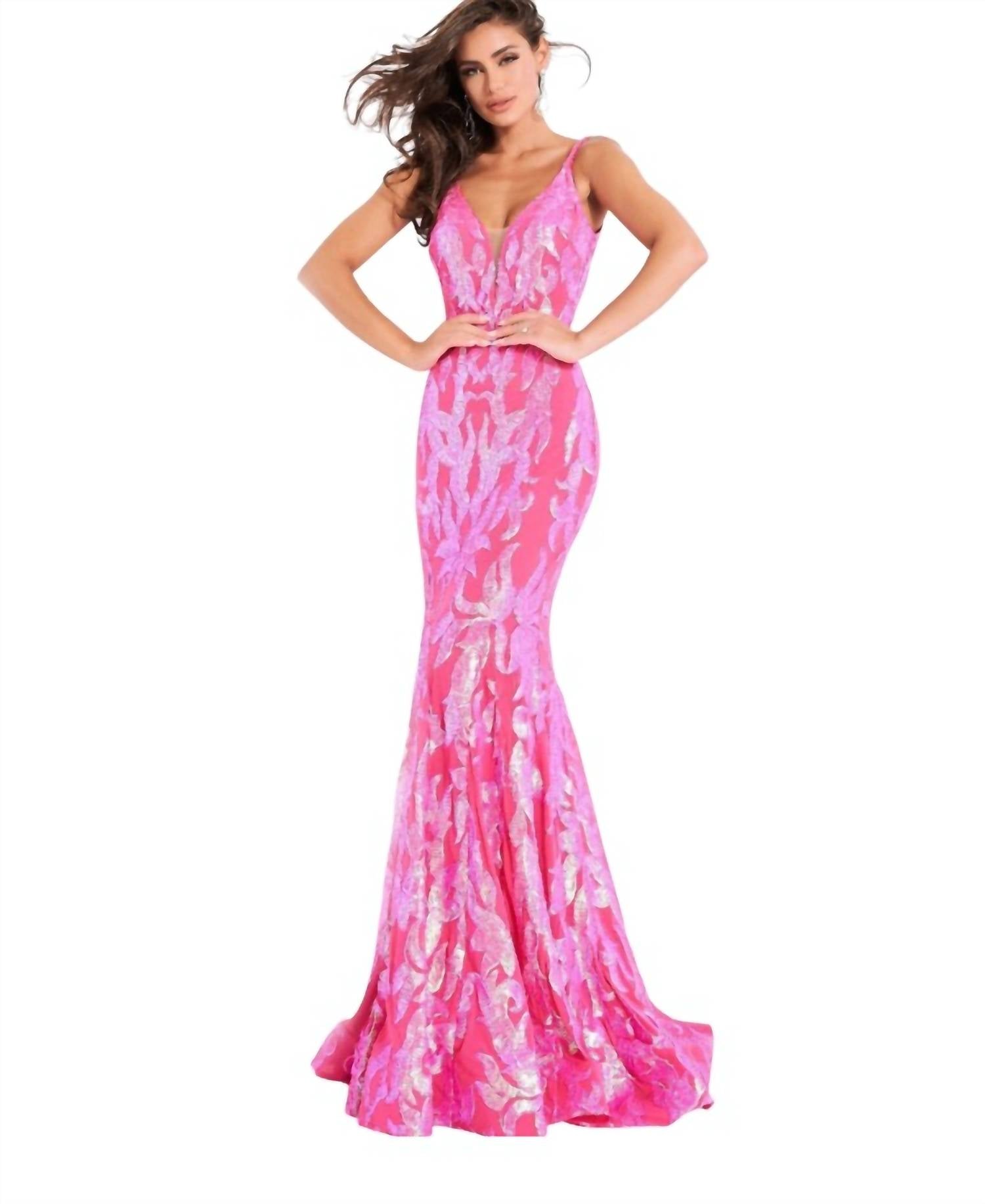 Jovani - Plunging Neckline Fitted Dress