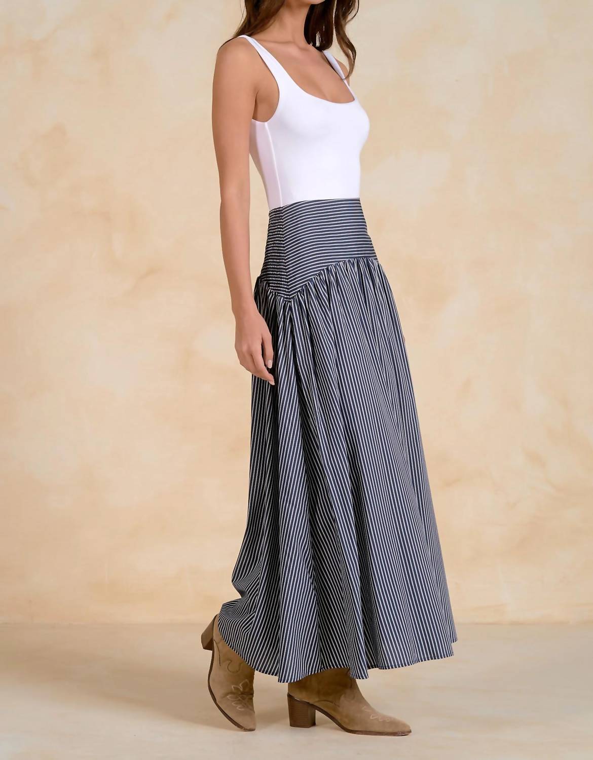 Elan - Curved Maxi Skirt