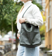 Risa - Women's Lila Pocket Tote