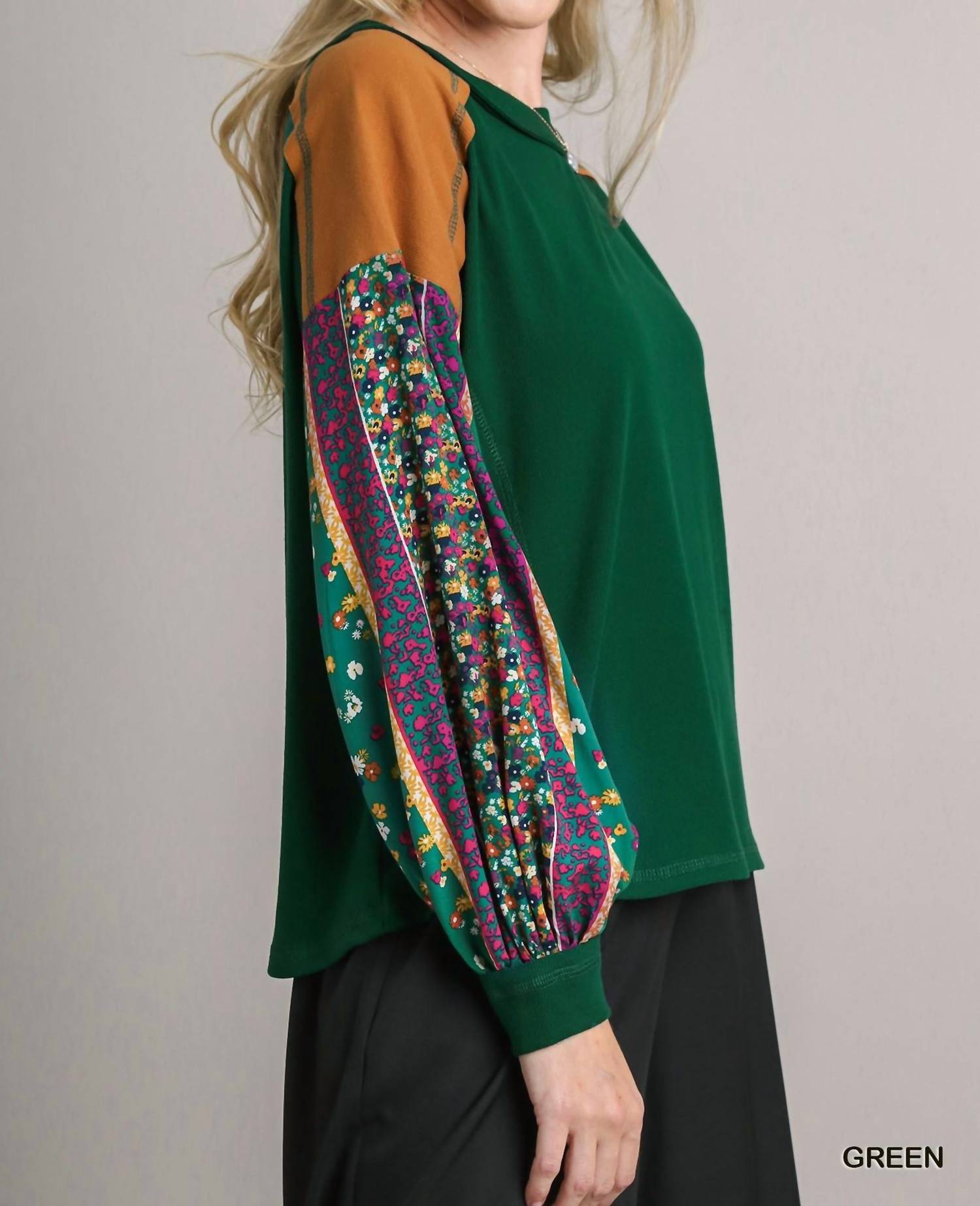 Umgee - Colorblock Contrast Knit With Printed Sleeves Top