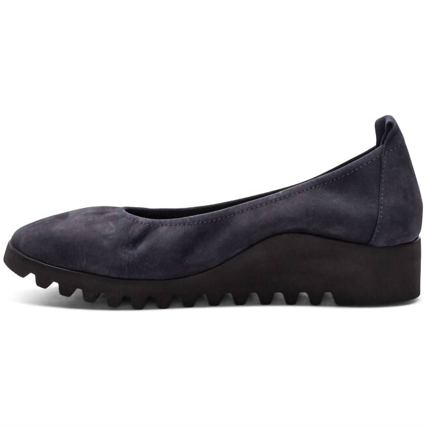 Aetrex Women's Brianna Ballet Flat in navy - women's flats - detail view