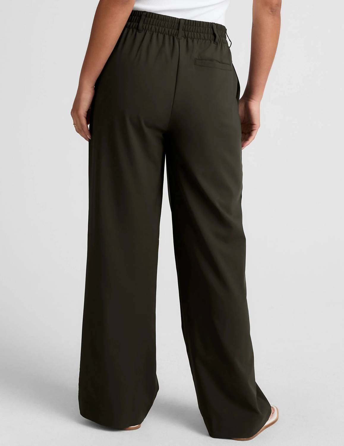 Beyond Yoga - Status Pleated Wide Leg Trouser