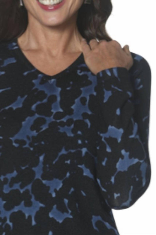 J'Envie/Eli - Abstract Long Sleeve V Neck Top