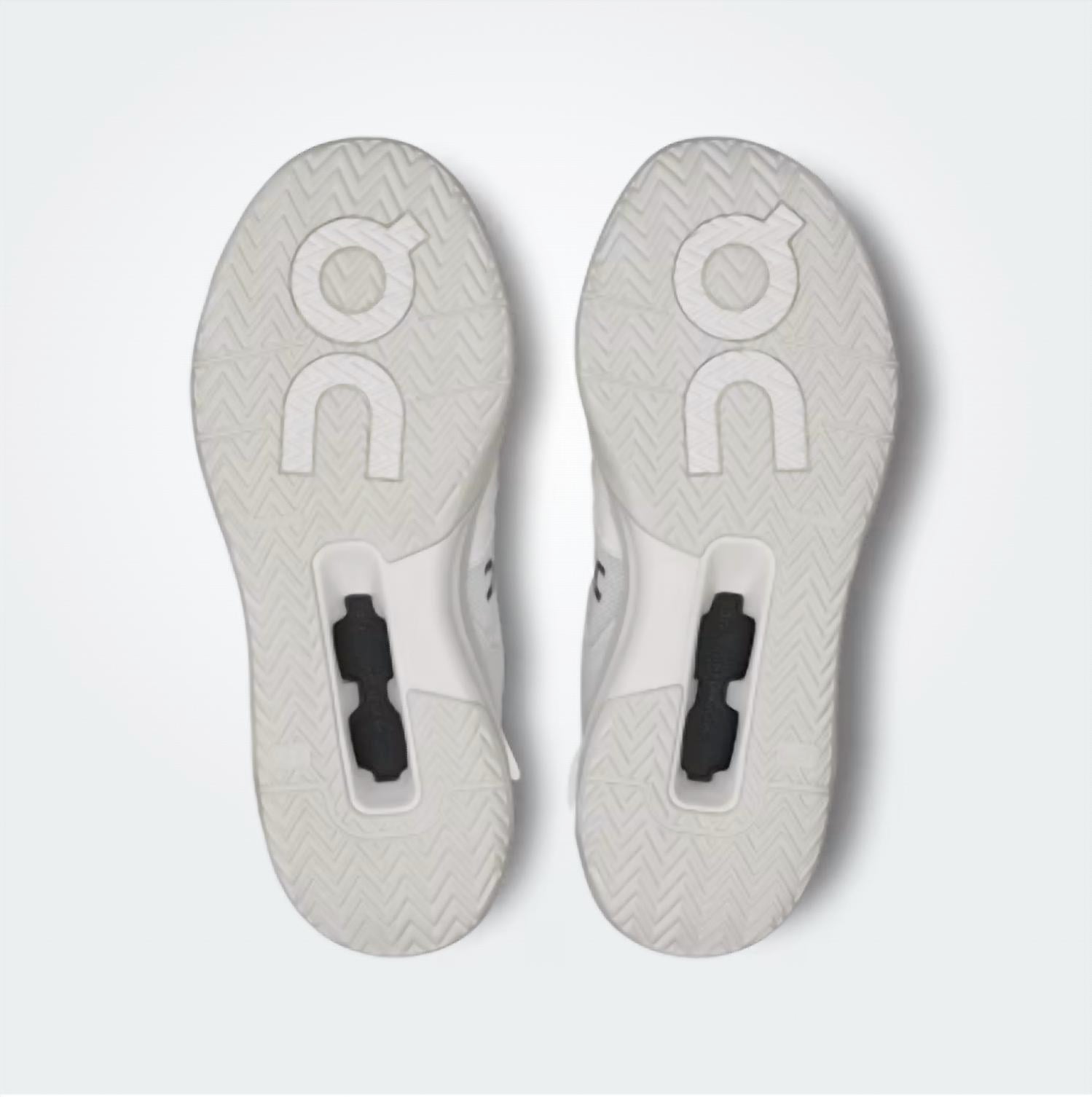 On - Women's Roger Clubhouse Pro Sneakers