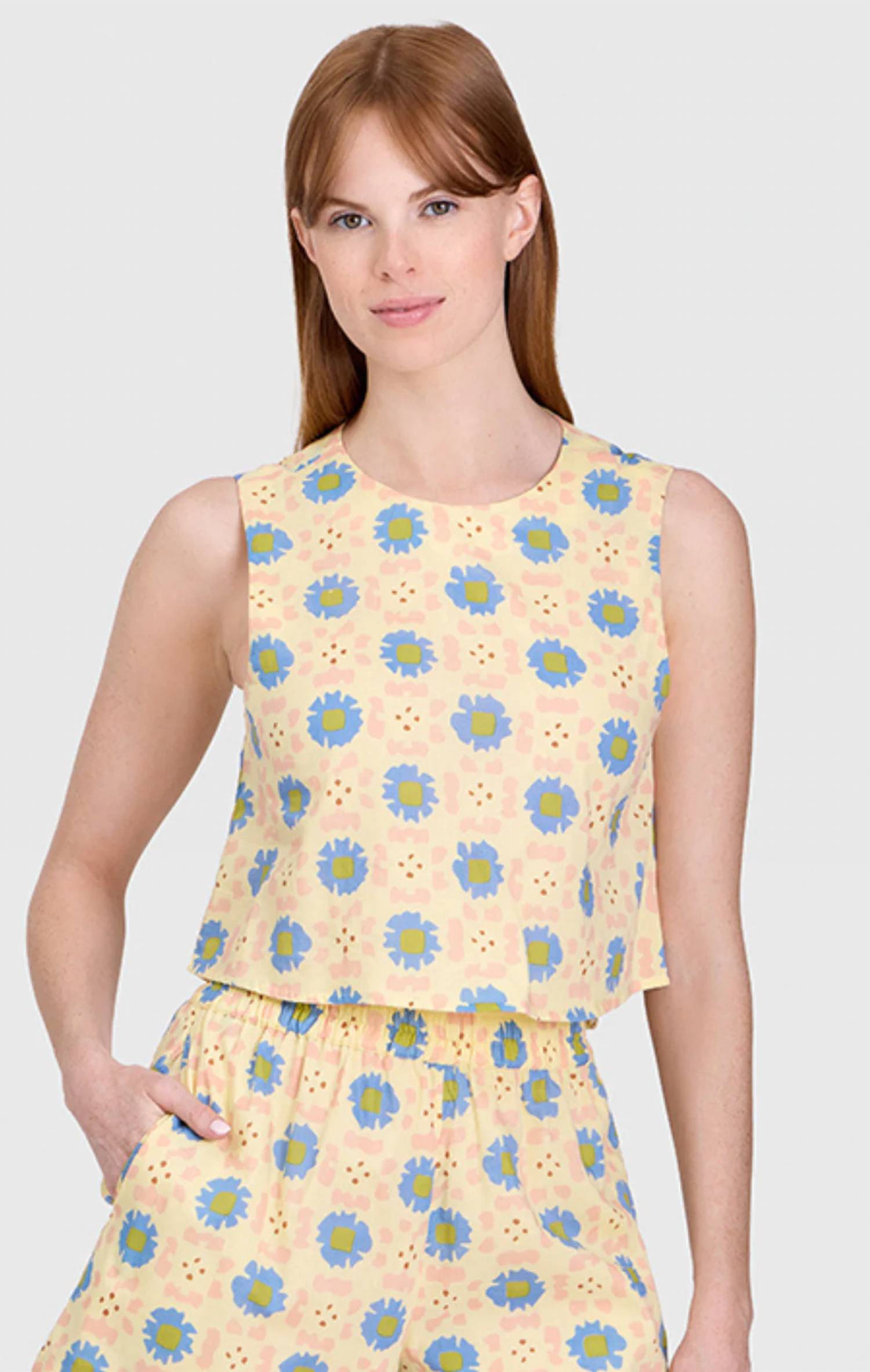 Livro - Porch Posy Sleeveless Crop Top