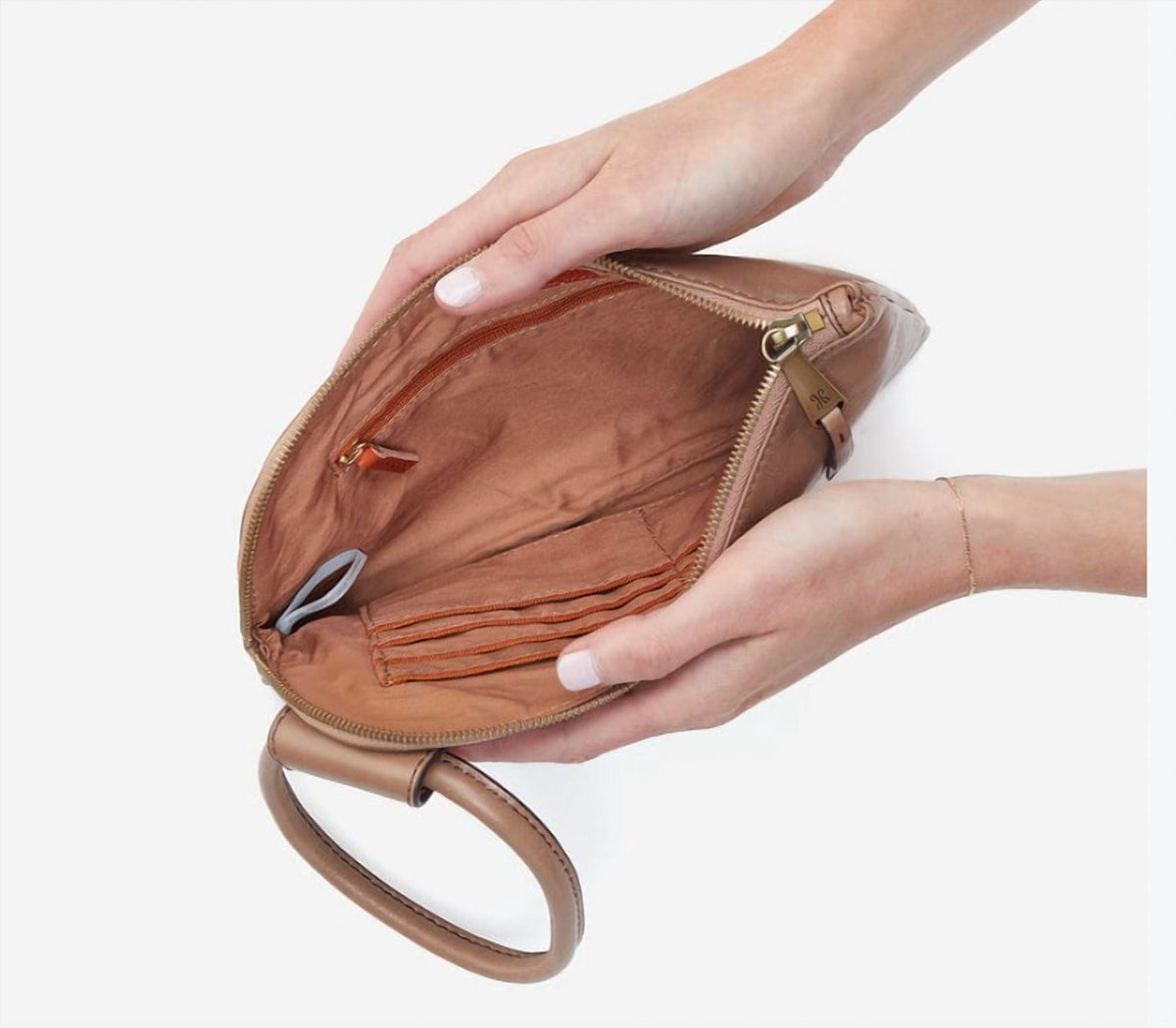 Hobo - Sable Wristlet