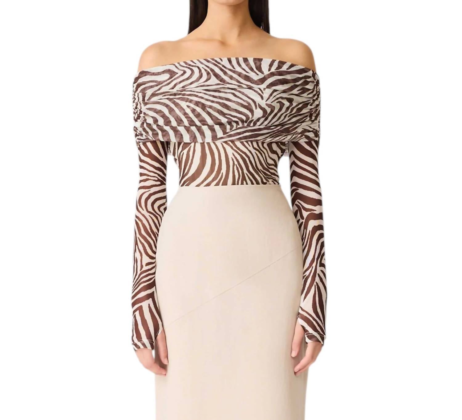 Curaae - Arabelle Off-the-shoulder Top