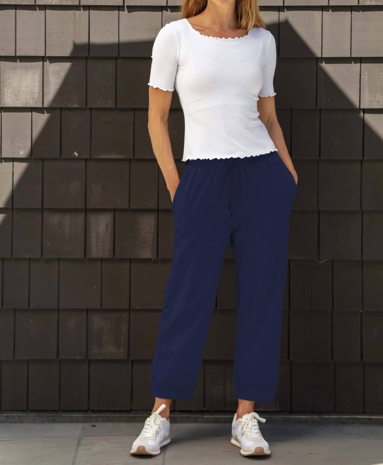 Mila Los Angeles - Cropped Jogger Pants