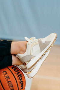 Skechers - Women's Runway Sneaker