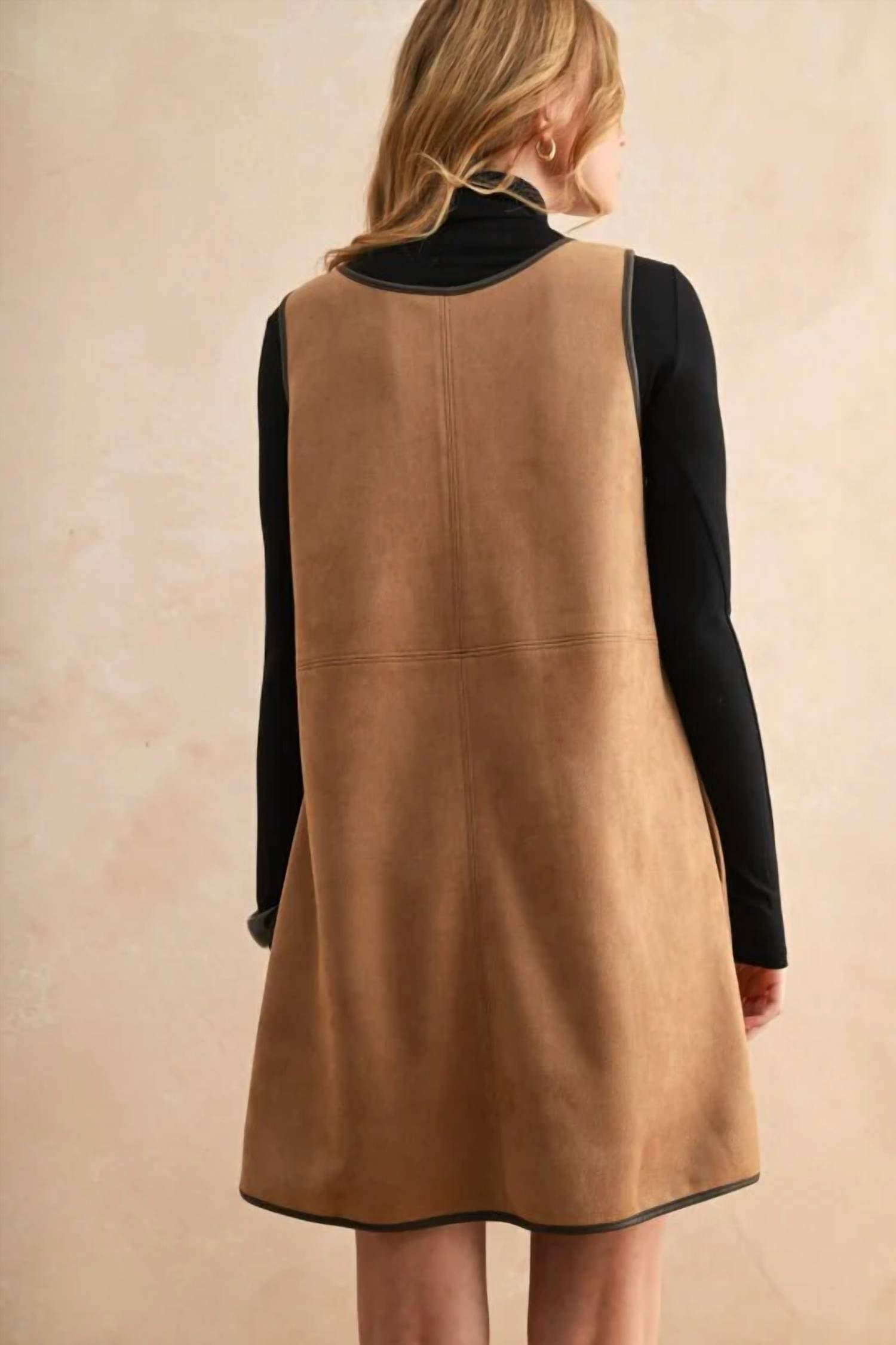 Miou Muse - V NECK SUEDE SHIFT DRESS