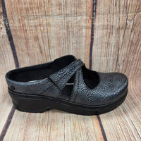 Klogs Footwear - Women's Carolina Criss Cross Straps Clogs