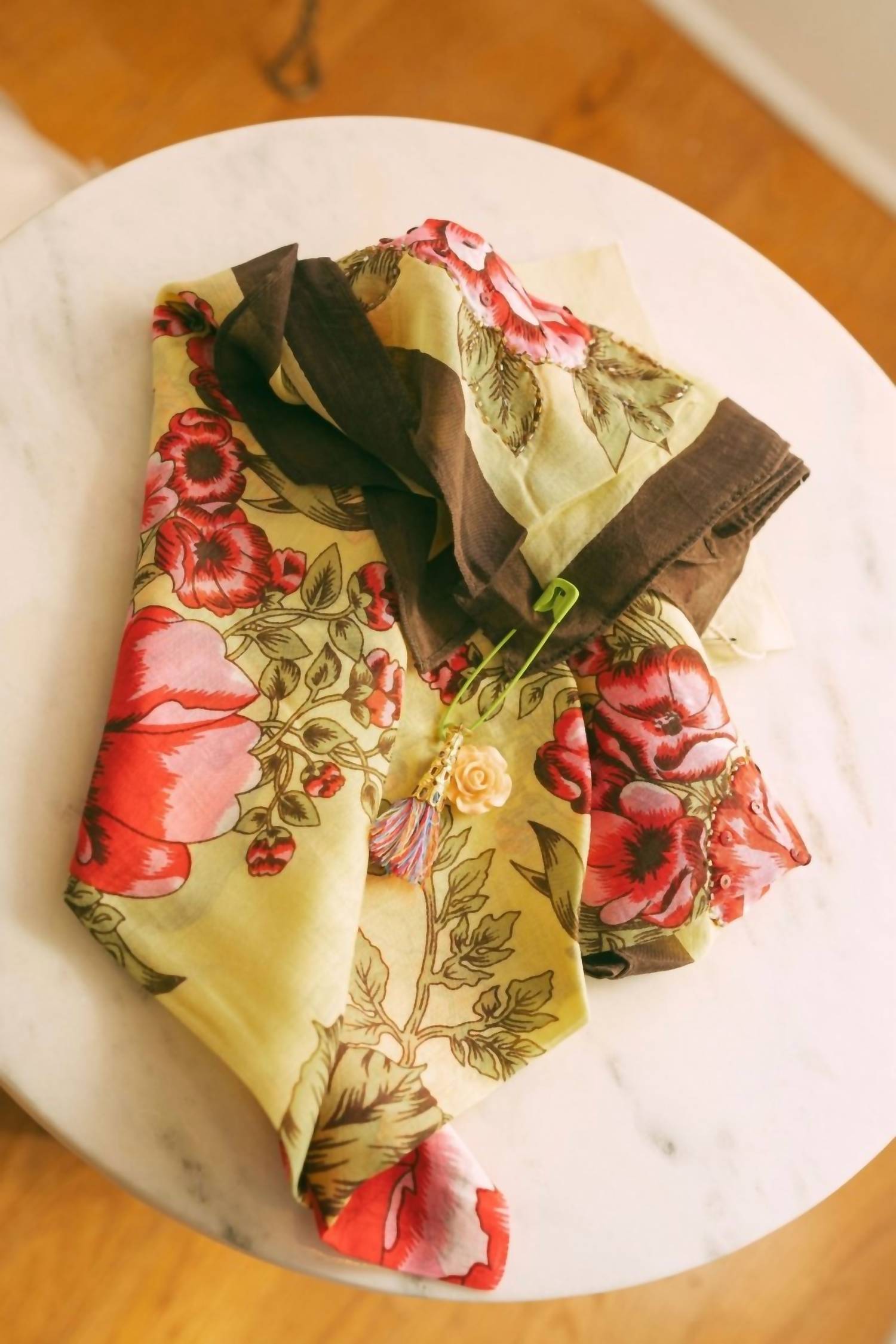 Aratta - Beauty Embellished Bandana
