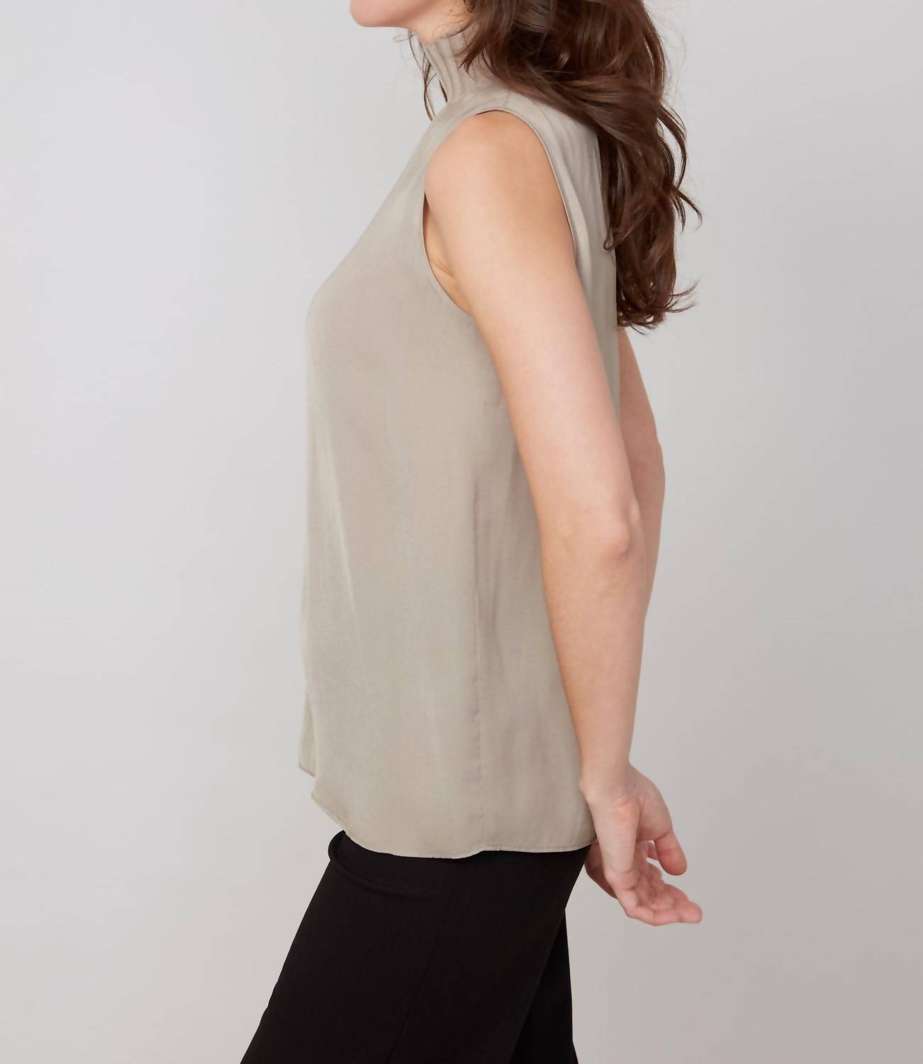 Renuar - Mock Neck Sleeveless Top