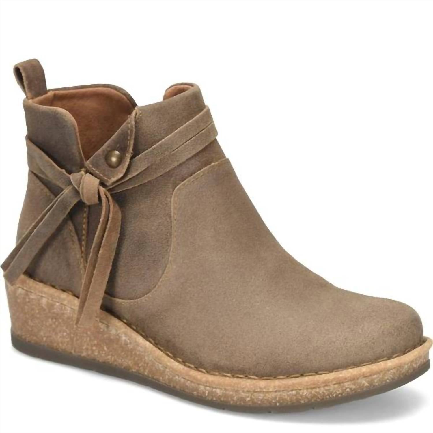Born Women's Vaughn Boot in taupe - women's shoe - detail view