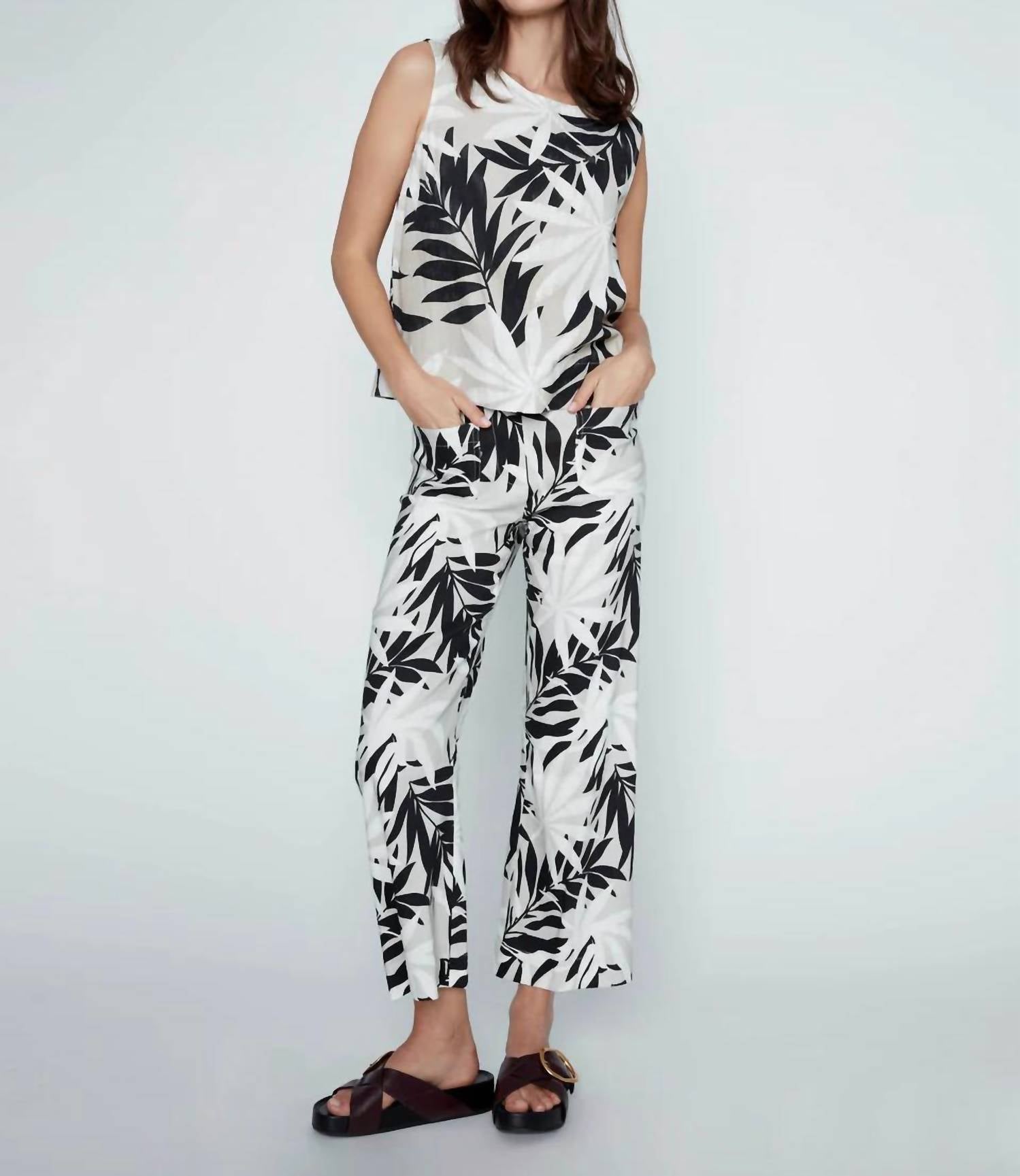 Charlie B - Leaflet Print Linen Blend Sleeveless Blouse