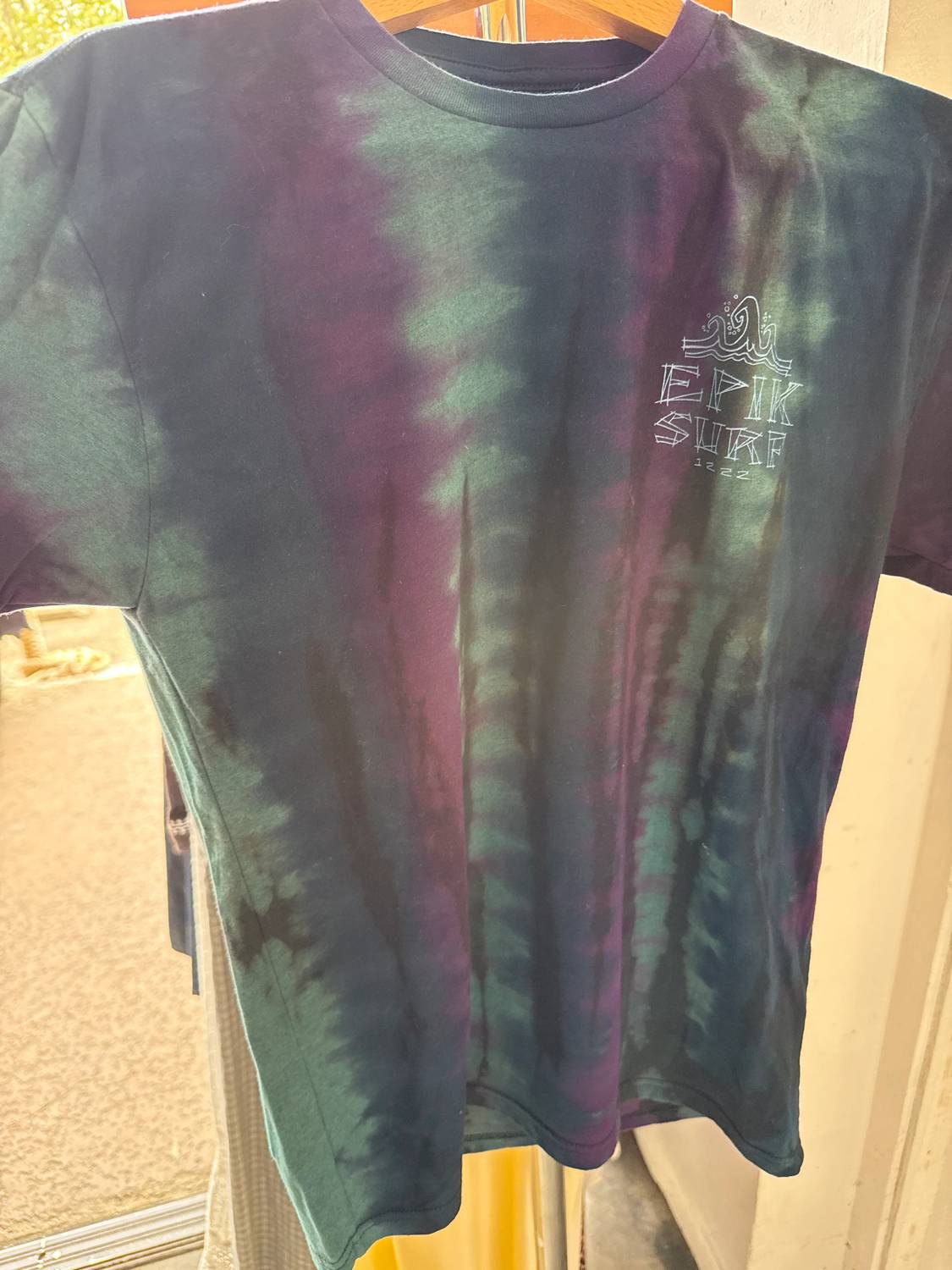 Epik Surf - Men's Graphic Tee