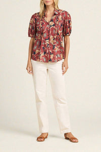 TROVATA Nadine Blouse in oleander rouge - women's blouse