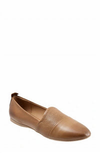 bueno Women's Katy Flat Sandal in brown - women's flats - detail view