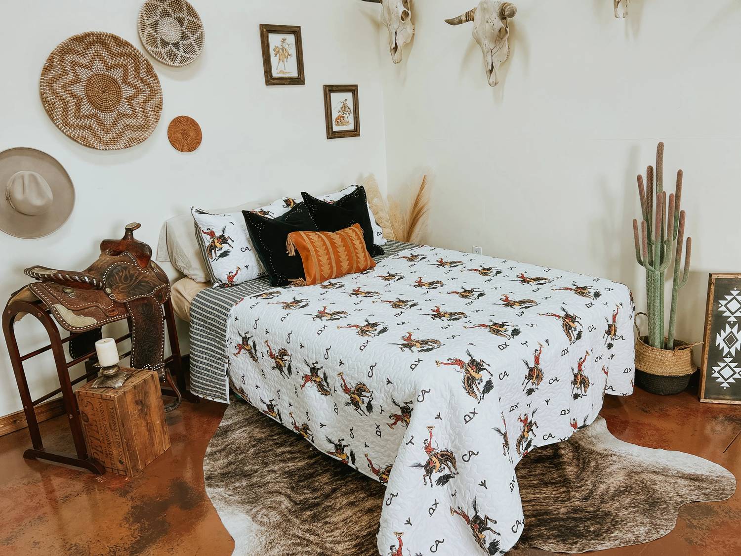 Ida Mae Home - Lazy J Quilt Set