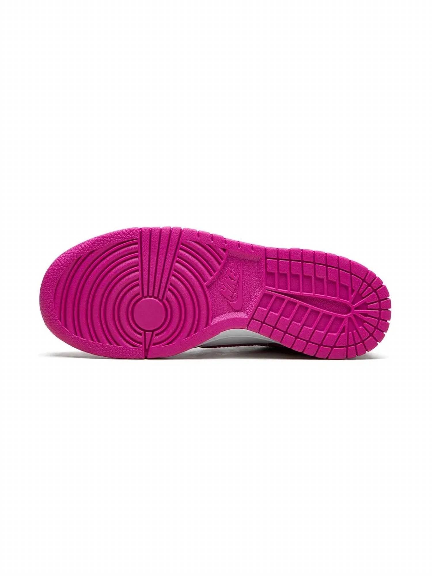Nike - Girl's Dunk Low Sneakers