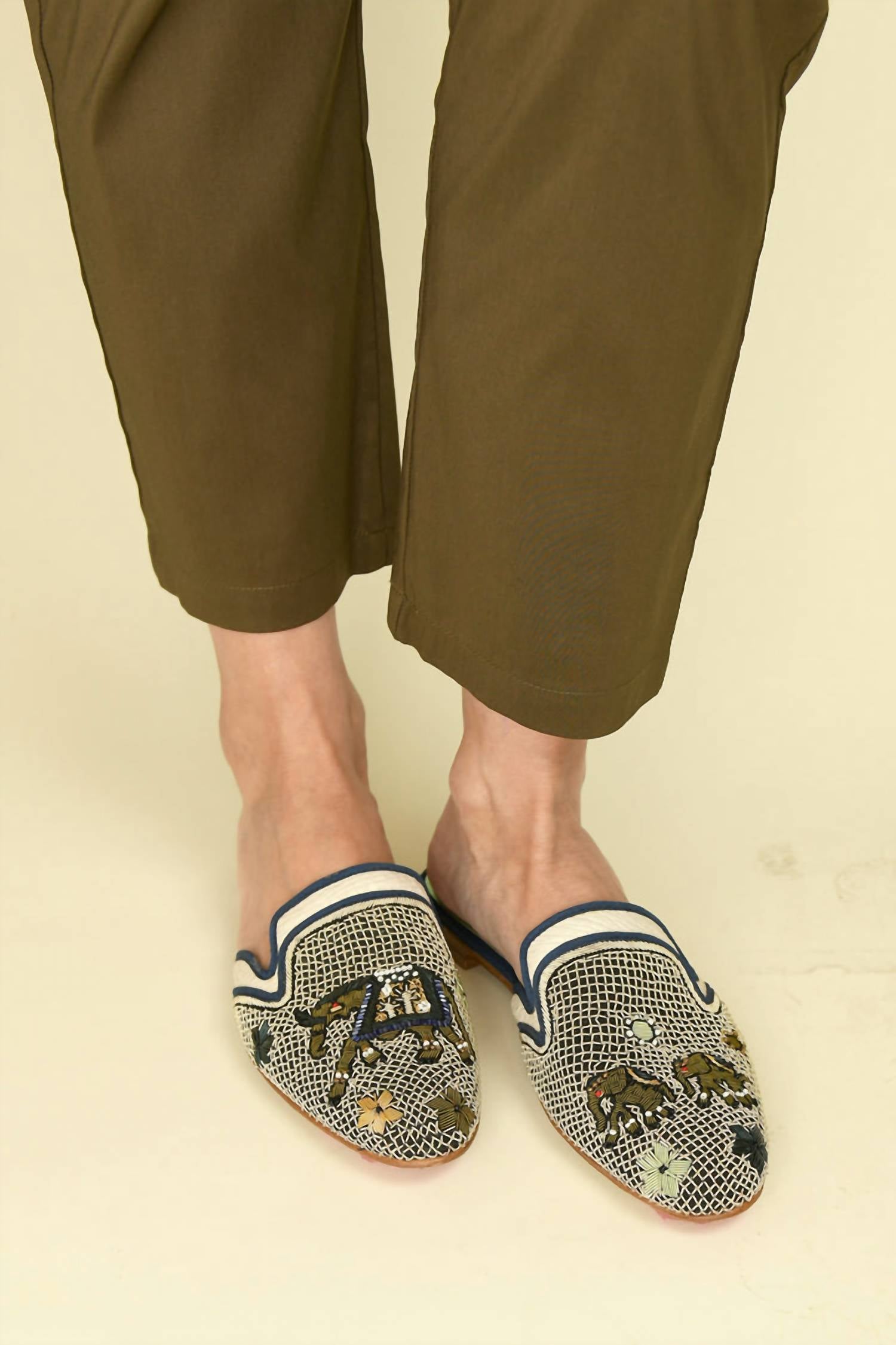 Meher Kakalia - Women's Kip Slippers
