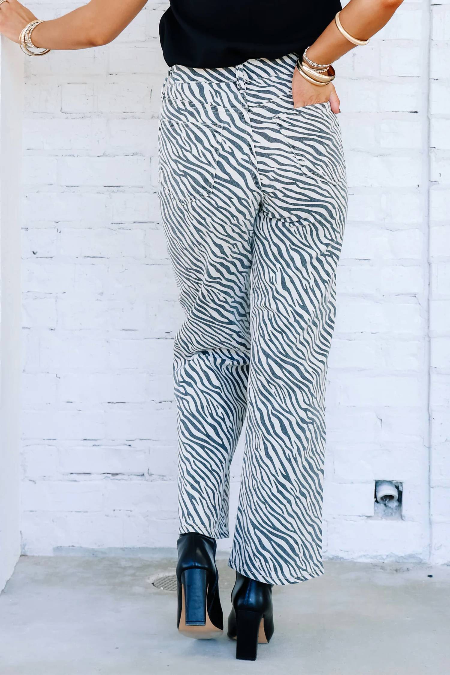 Just Black Denim - High Rise Vintage Straight Jeans