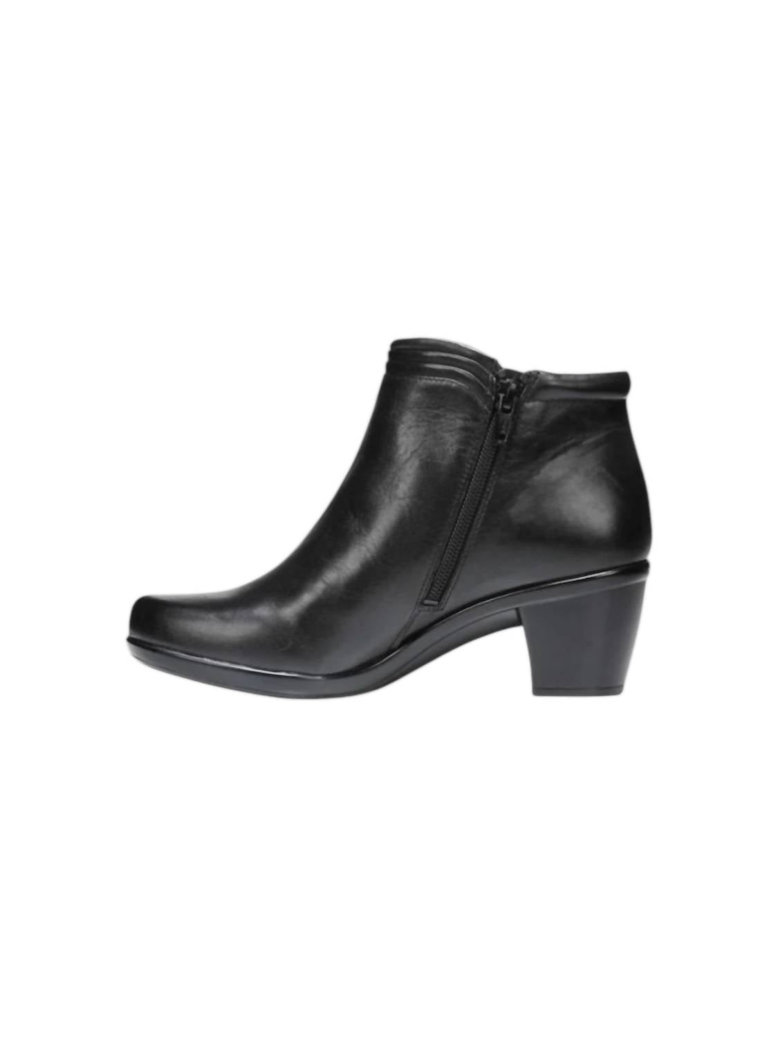 Naturalizer Women's Elisabeth Boots in black - women's shoe - detail view