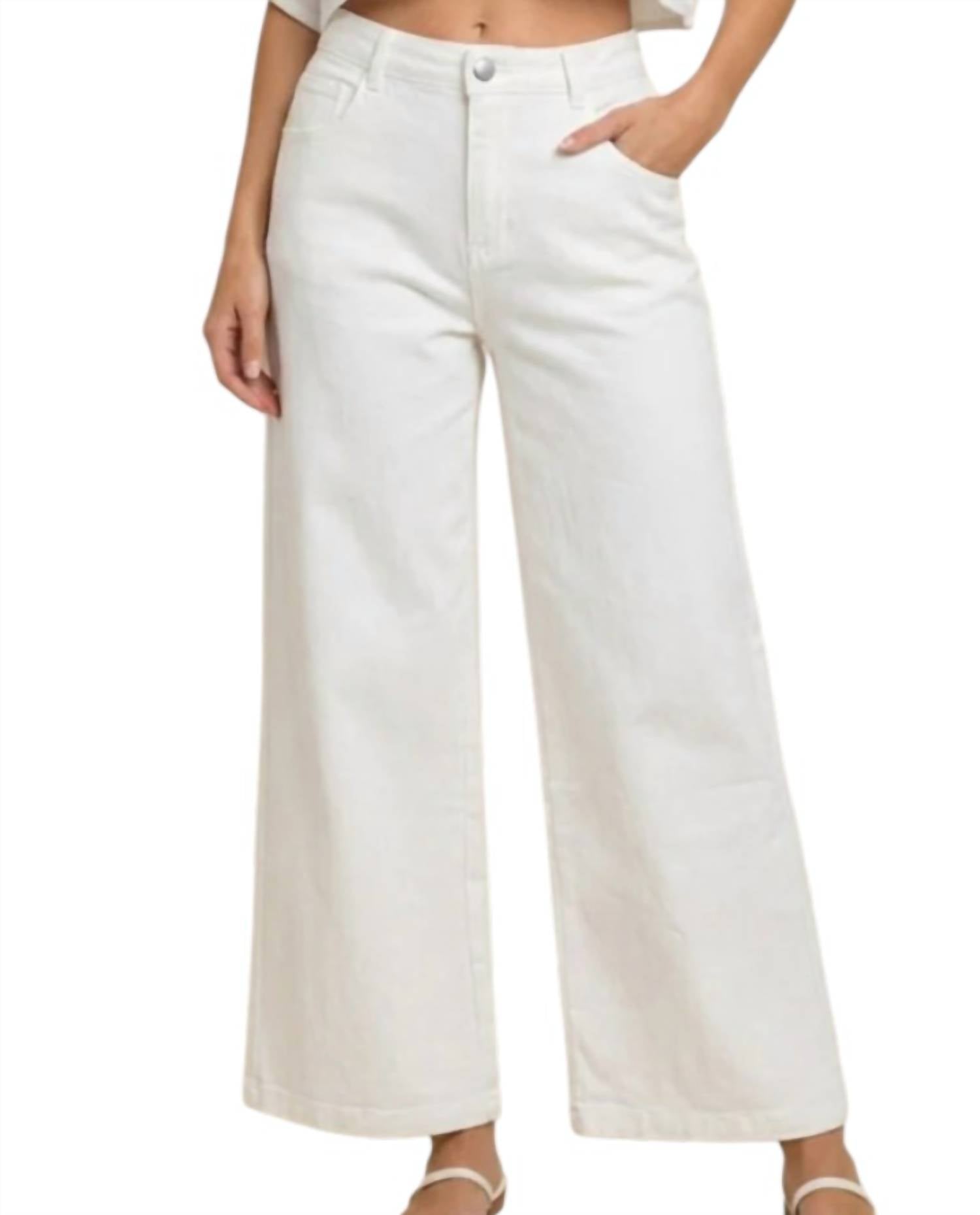 entro Wide Leg Jean in white - women's jeans - detail view