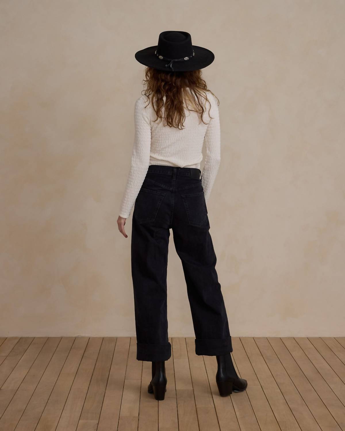 Rylee + Cru - Textured Long Sleeve Tee
