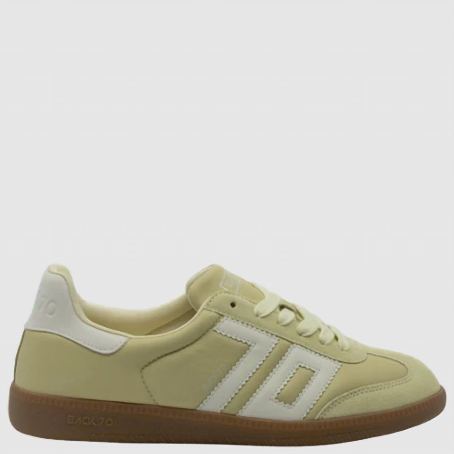 Back 70 - Women's Cloud D26 Sneaker