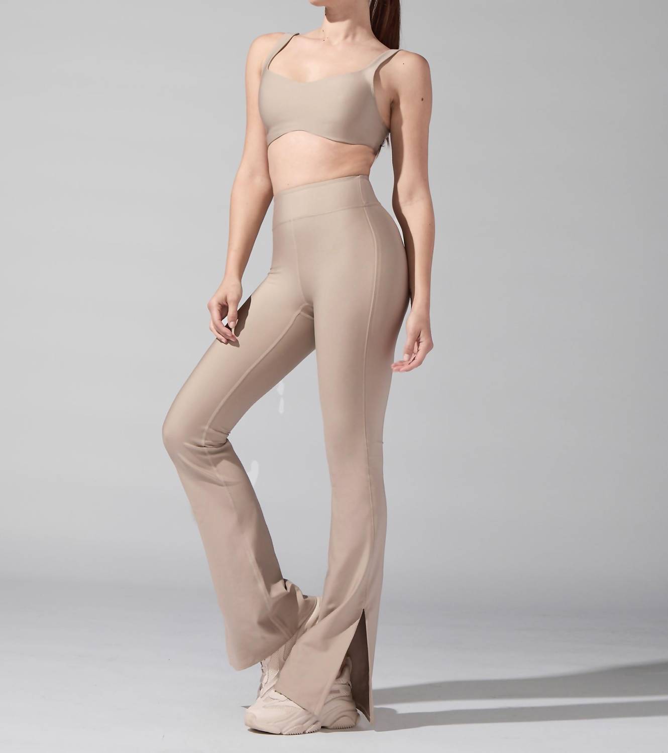 HEROINE SPORT Harlow Luxurious Bra in taupe - women's intimate